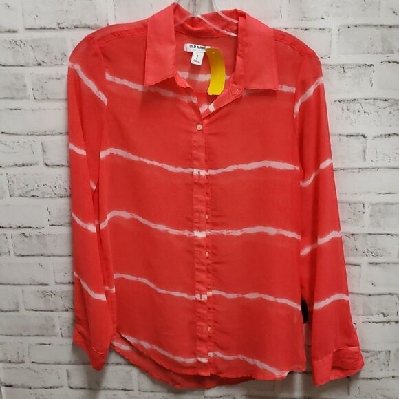 Old navy top  - Picture 1 of 3